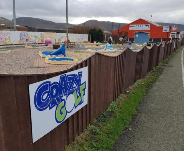 Modern 2 Bedroom Static Caravan - Lyons Kingsley Holiday Park - Pensarn, Abergele - Pet Friendly المظهر الخارجي الصورة